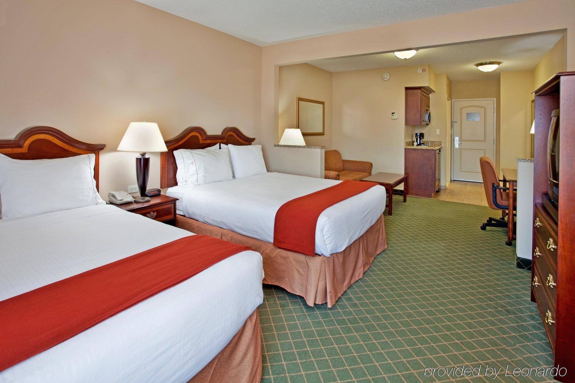 Holiday Inn Express Hotel & Suites Cape Girardeau I-55, An Ihg Hotel חדר תמונה